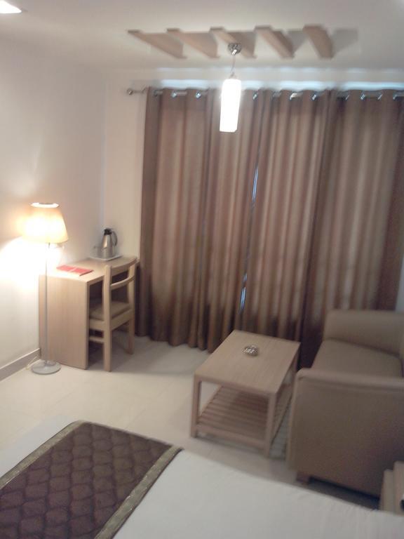 Hotel Crown Palace Allāhābād Junction Pokoj fotografie